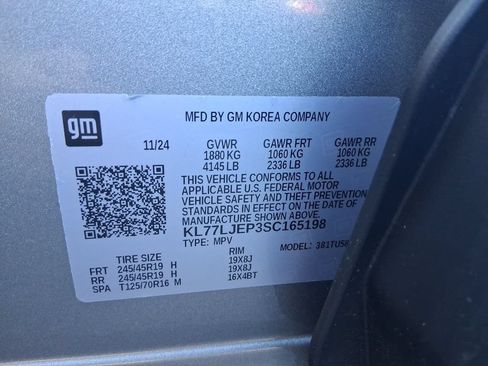 Used 2025 Chevrolet Trax RS w/ Driver Confidence Package FWD image 31
