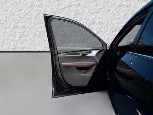 Used 2024 Cadillac XT6 Premium Luxury w/ Technology Package AWD/4WD image 24