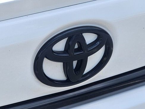 Used 2021 Toyota Corolla SE FWD image 27