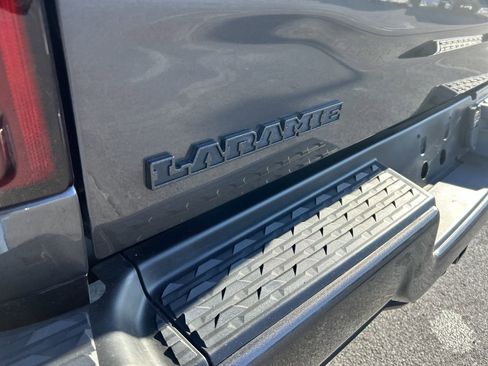 Used 2021 RAM 2500 Laramie w/ Night Edition image 11