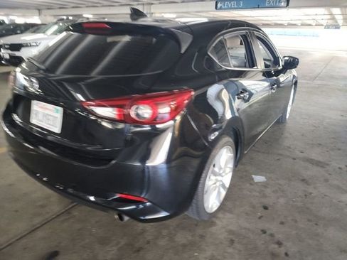 Used 2017 MAZDA MAZDA3 Grand Touring w/ Premium Equipment Package FWD image 2