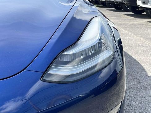 Used 2020 Tesla Model 3 Standard Range Plus RWD image 9