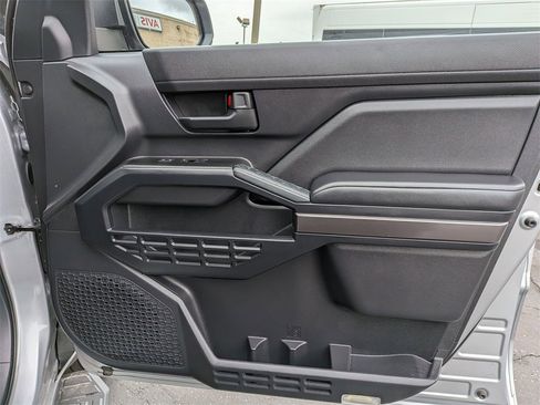 Used 2025 Toyota 4Runner SR5 image 32