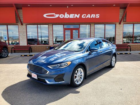 Used 2019 Ford Fusion SEL image 1