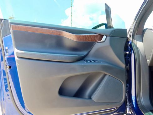 Used 2019 Tesla Model X Long Range AWD/4WD image 13
