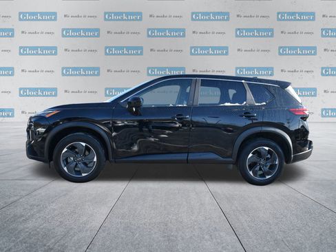 Used 2025 Nissan Rogue SV image 9