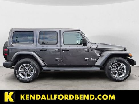 Used 2018 Jeep Wrangler Unlimited Sahara w/ Dual Top Group image 6