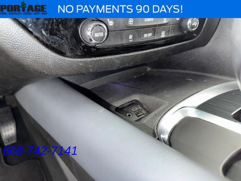 Used 2021 Buick Enclave Essence FWD image 19