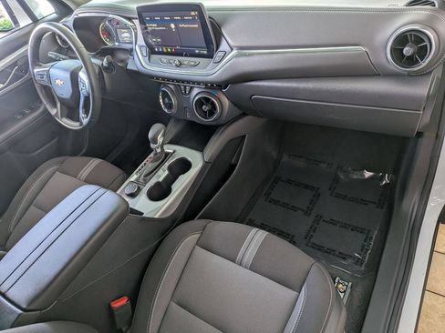 Used 2025 Chevrolet Blazer LT FWD image 31