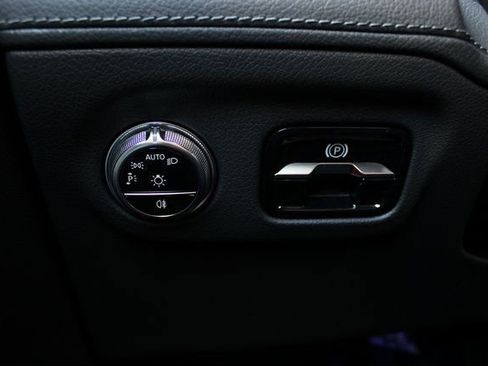 Used 2023 Mercedes-Benz EQS 580 4MATIC Sedan image 16