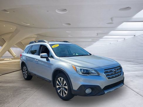 Used 2015 Subaru Outback 2.5i Limited AWD/4WD image 1