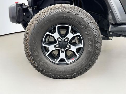 Used 2024 Jeep Wrangler Unlimited AWD/4WD image 17