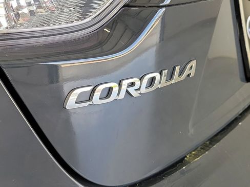 Used 2023 Toyota Corolla LE image 9