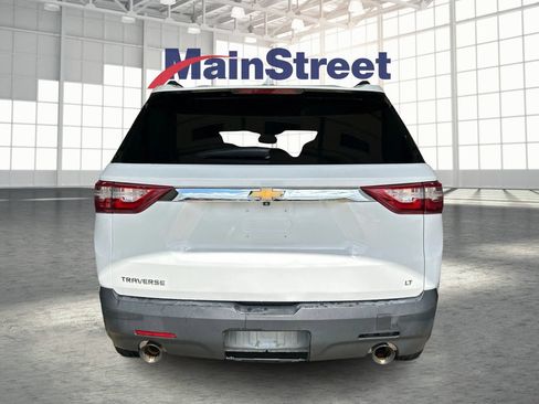 Used 2020 Chevrolet Traverse LT FWD image 4