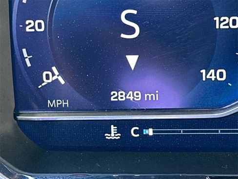 Used 2025 Chevrolet Silverado 2500 LTZ w/ LTZ Premium Package image 29