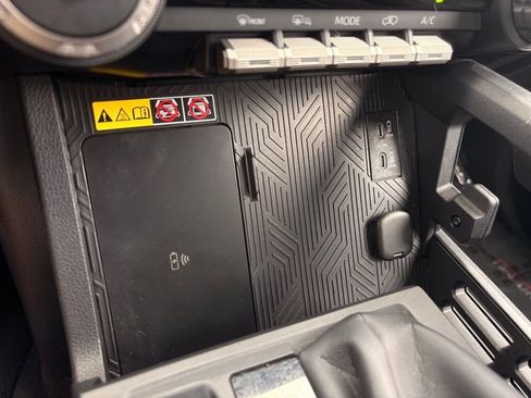Used 2025 Toyota 4Runner TRD Off-Road AWD/4WD image 19
