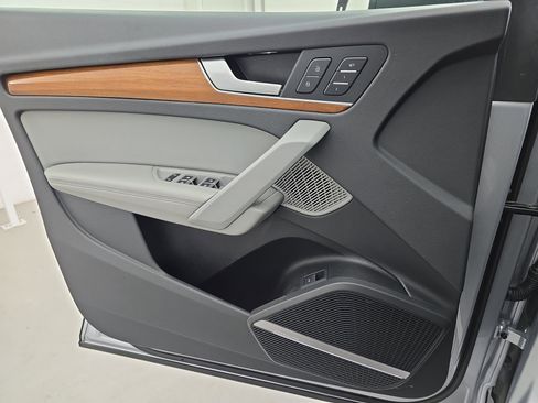 Used 2022 Audi Q5 2.0T Premium Plus image 27