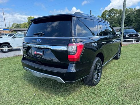 Used 2019 Ford Expedition Limited w/ Equipment Group 301A RWD image 3
