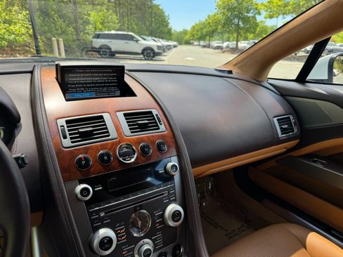 Used 2011 Aston Martin Rapide RWD image 33