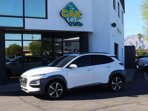 Used 2021 Hyundai Kona Limited image 7