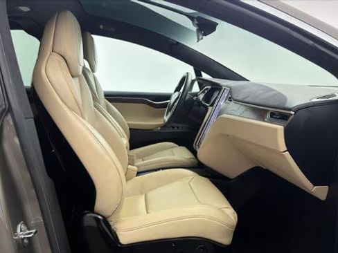 Used 2016 Tesla Model X 90D AWD/4WD image 17