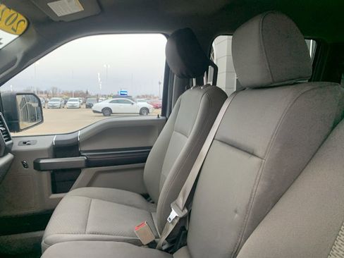 Used 2020 Ford F150 XLT image 23