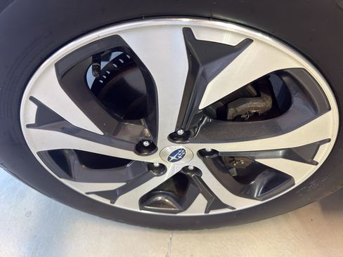 Used 2020 Subaru Outback Limited image 33