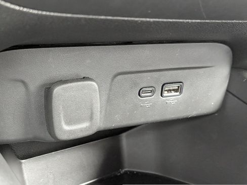 Certified 2025 Chevrolet Trax RS w/ Driver Confidence Package FWD image 20
