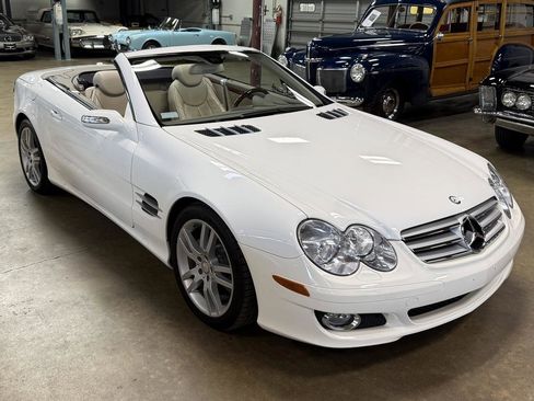 Used 2008 Mercedes-Benz SL 550 image 1