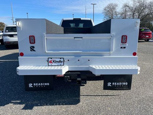 New 2025 RAM 5500 Tradesman image 27