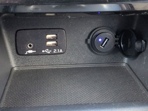 Used 2019 Subaru Forester Premium image 33