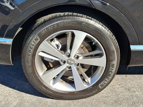 Used 2023 Genesis GV80 2.5T w/ Prestige 20" Package image 27