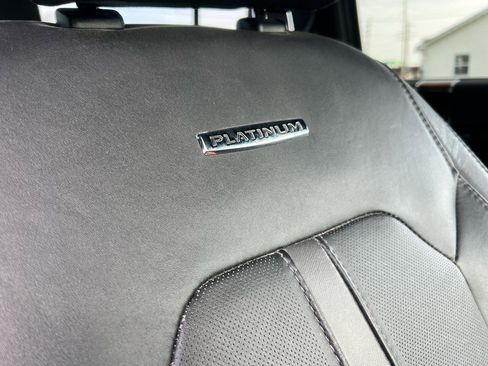 Used 2015 Ford F150 Platinum w/ Equipment Group 701A Luxury AWD/4WD image 21