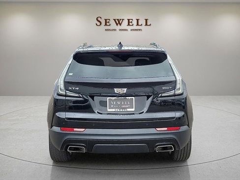 Used 2021 Cadillac XT4 Sport w/ Cold Weather Package FWD image 4