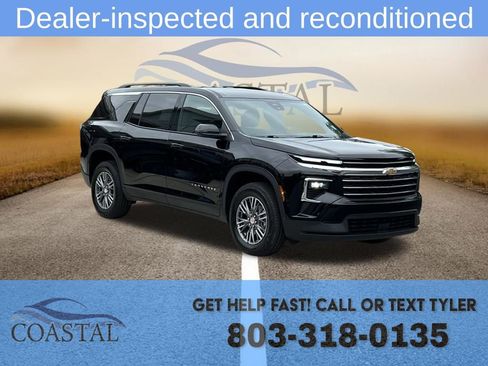 Used 2025 Chevrolet Traverse LT AWD/4WD image 3