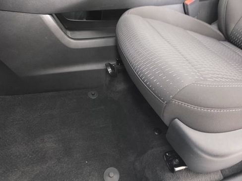 Certified 2026 Chevrolet Equinox LT w/ Safety and Technology Package FWD image 24