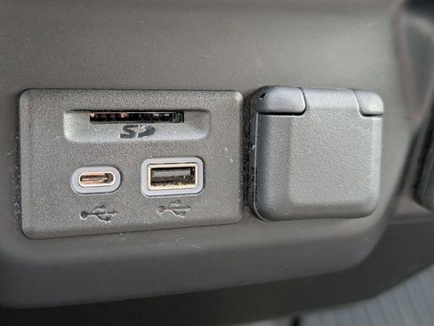 Used 2020 Chevrolet Silverado 1500 LT w/ Texas Edition image 29