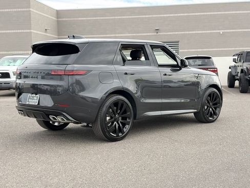 New 2026 Land Rover Range Rover Sport Dynamic SE AWD/4WD image 19