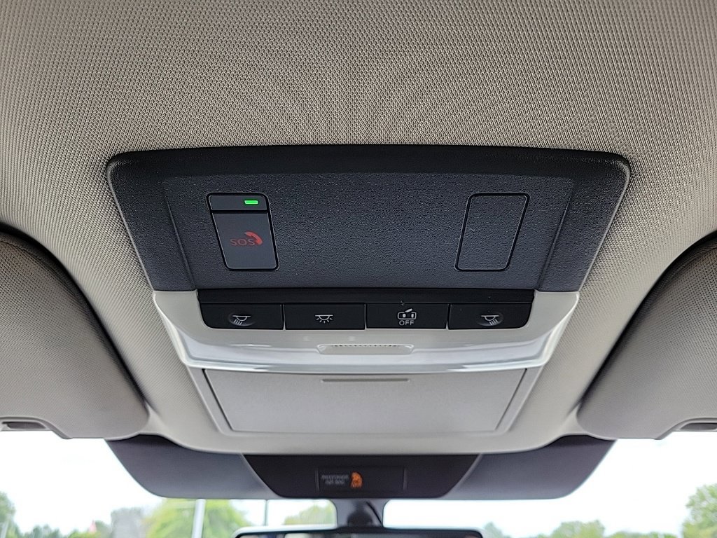 Used 2025 Nissan Pathfinder SL AWD/4WD image 35