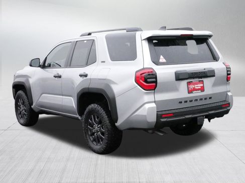 Certified 2025 Toyota 4Runner SR5 image 5