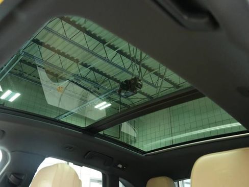 New 2026 Porsche Macan S image 40