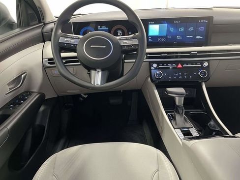 Certified 2025 Hyundai Tucson SEL image 10