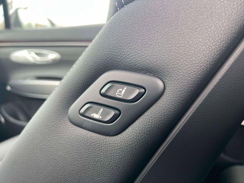New 2026 Genesis GV70 2.5T Select AWD/4WD image 24