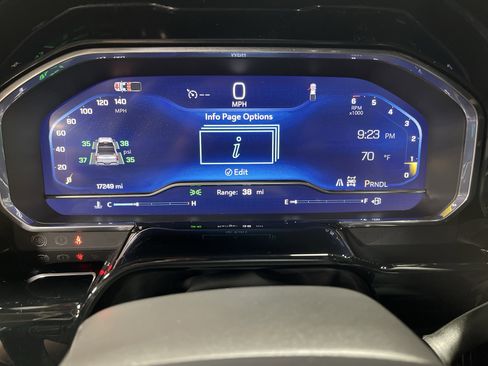 Used 2024 Chevrolet Silverado 1500 LT w/ Leather Package image 21