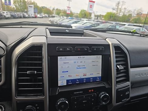 Used 2020 Ford F350 Lariat AWD/4WD image 23