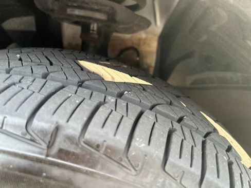 Used 2018 Nissan Rogue S AWD/4WD image 12