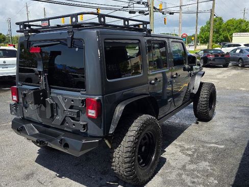 Used 2018 Jeep Wrangler Unlimited Sport S AWD/4WD image 5