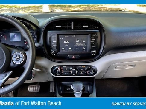 Used 2020 Kia Soul LX image 9