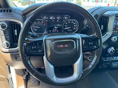 Used 2020 GMC Sierra 2500 SLT w/ Driver Alert Package I AWD/4WD image 17