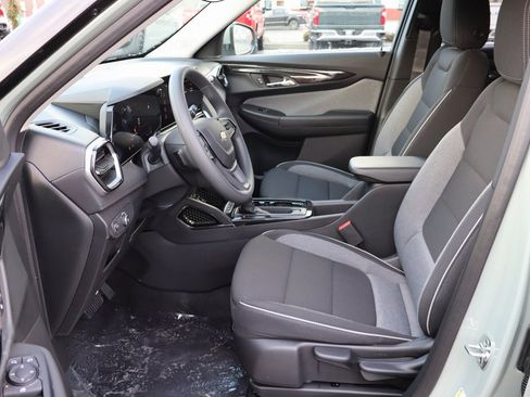 New 2026 Chevrolet TrailBlazer LT image 4